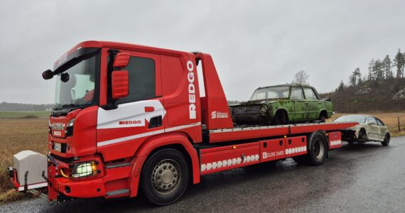 Lava-auto romut kyydissä
